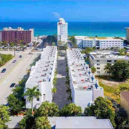 Across The Ocean Few Steps To Beach Contemporary Three Bedroom Townhouse Pompano Beach Exterior photo